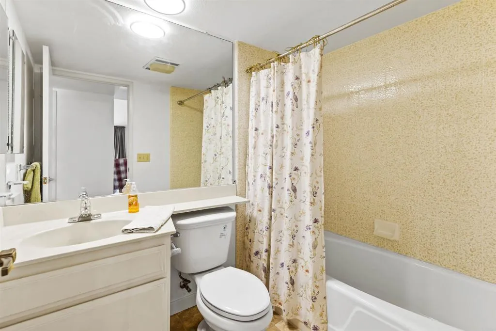 https://cdn.realtyfeed.com/cdn/127/306798959/0fae835226b6c8b9bc59ff06c8c8d58c.webp