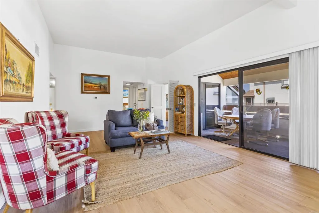https://cdn.realtyfeed.com/cdn/127/306798959/24f68ac2e5c21b304489897729f18ad6.webp