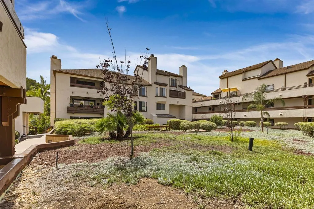 https://cdn.realtyfeed.com/cdn/127/306798959/5bbc06631564d37a62ee722b36dad0b5.webp