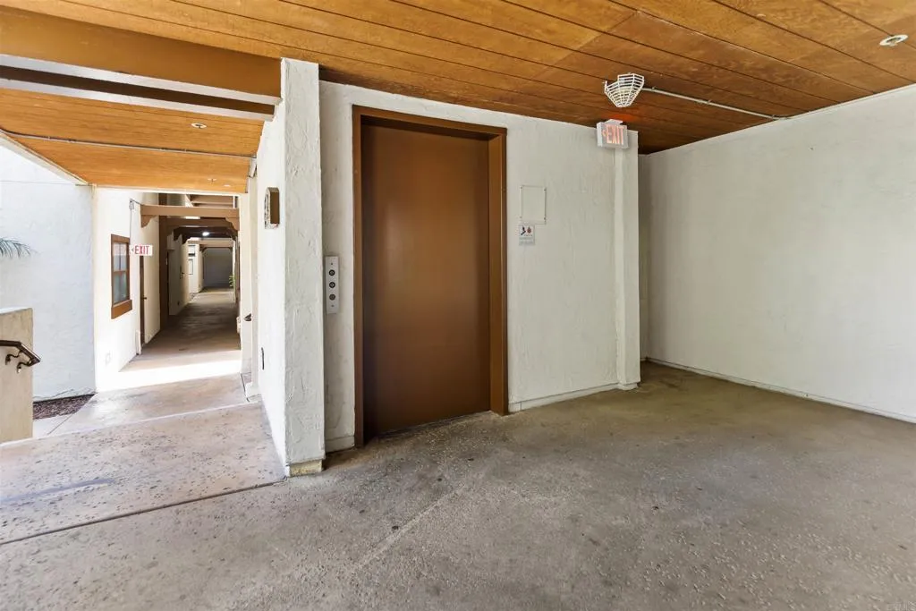 https://cdn.realtyfeed.com/cdn/127/306798959/d8ce2d107e81ac7b2d864db0b4ecb8e0.webp