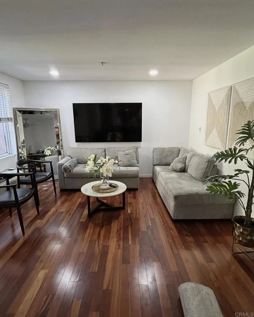 1435 India Street Unit 519