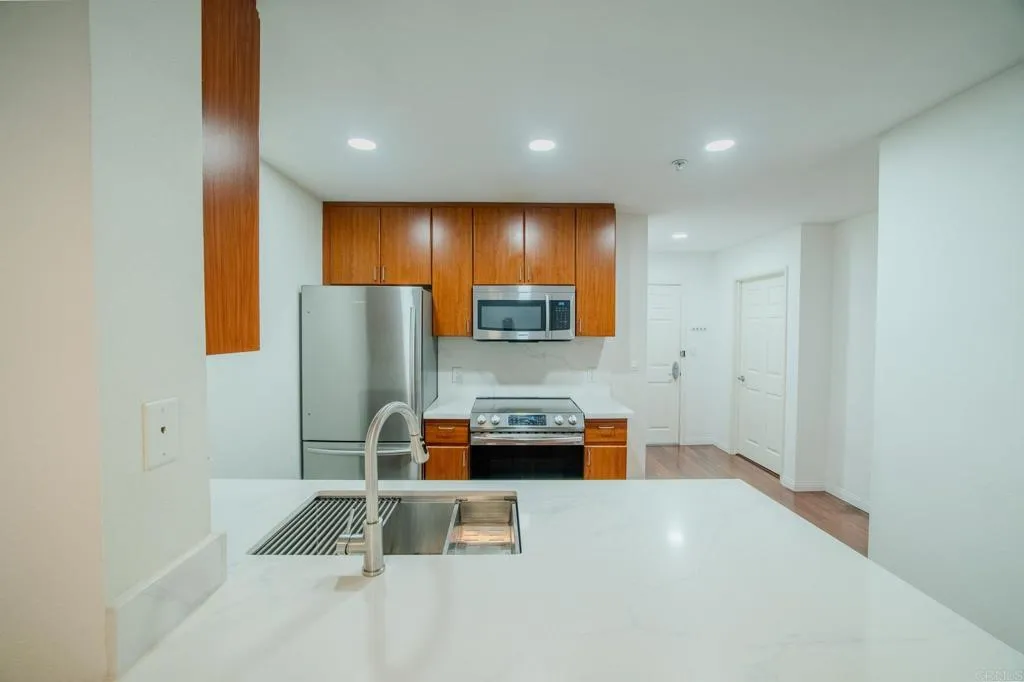 1435 India Street Unit 519, San Diego, CA 92101 - Photo 2 of 27, San Diego, CA