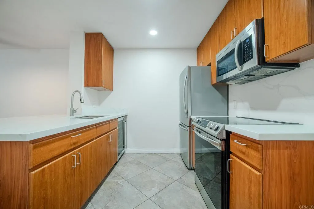 1435 India Street Unit 519, San Diego, CA 92101 - Photo 3 of 27, San Diego, CA