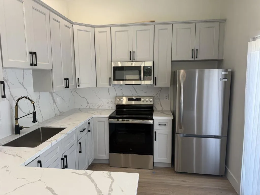 3204 Neosho Place, San Diego, CA 92117 - Main photo, San Diego, CA