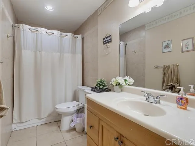 https://cdn.realtyfeed.com/cdn/127/306799022/b1fef1faa1d90950c3b76549c131a71e.webp