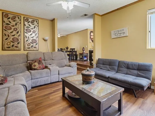 https://cdn.realtyfeed.com/cdn/127/306799022/c3973f0b1ed565a728e43f7115b240fd.webp