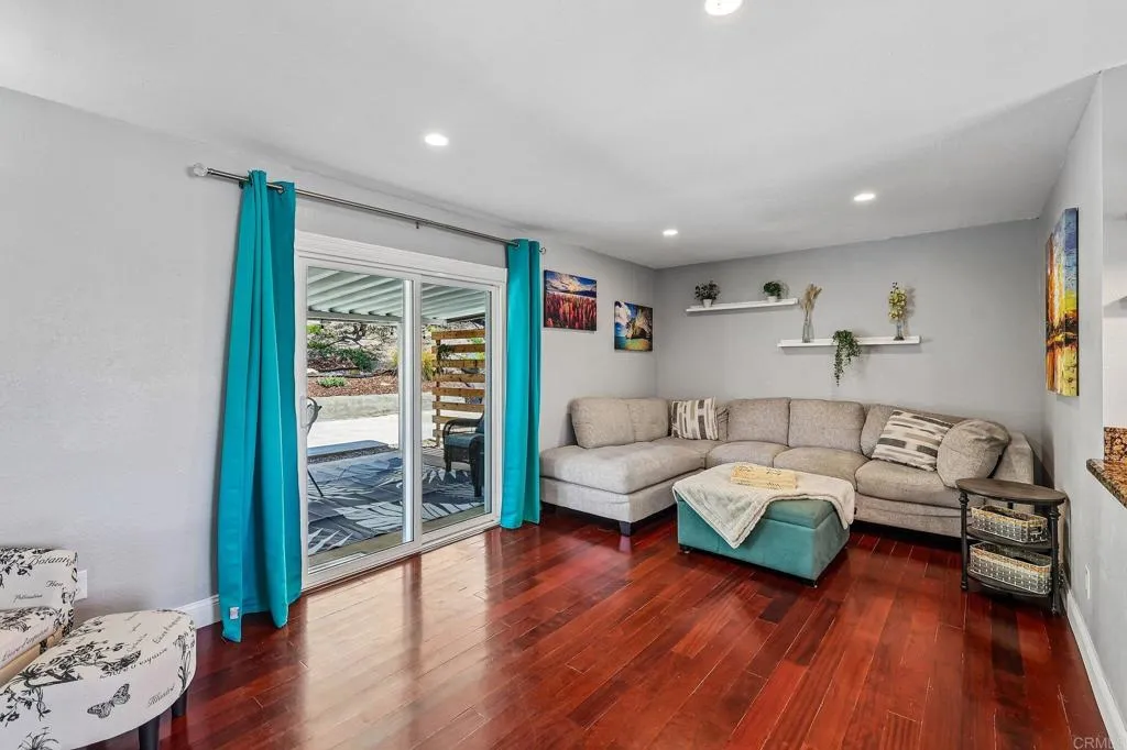 https://cdn.realtyfeed.com/cdn/127/306799027/63fc81f4b5907612dd8ff64ee0110430.webp