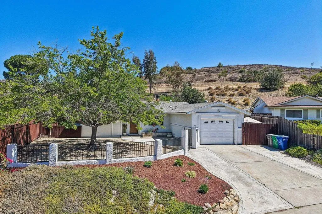 https://cdn.realtyfeed.com/cdn/127/306799027/9ffb329ee3dcc7945e74fef6da17559d.webp
