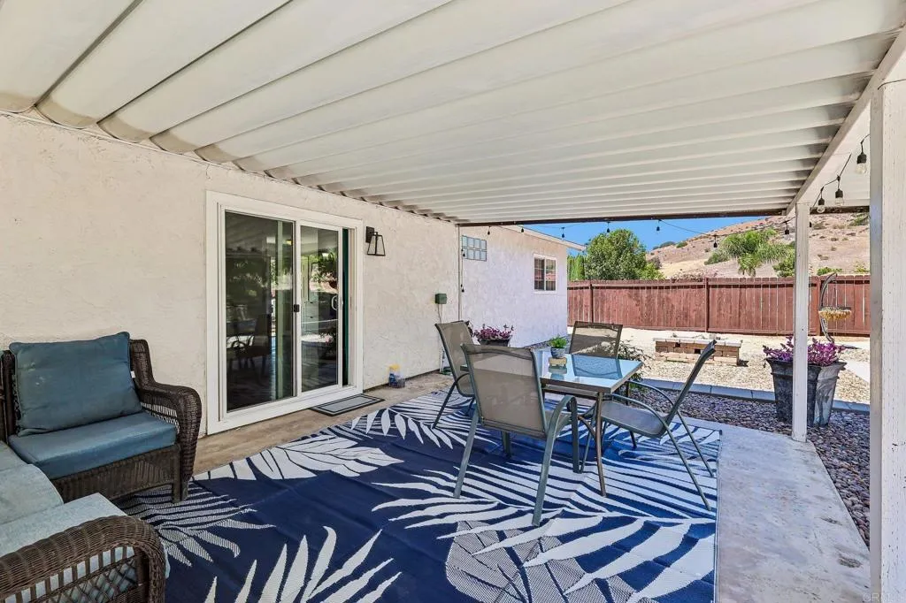 https://cdn.realtyfeed.com/cdn/127/306799027/c63a1ede3e10641037eefa8bba812c4f.webp
