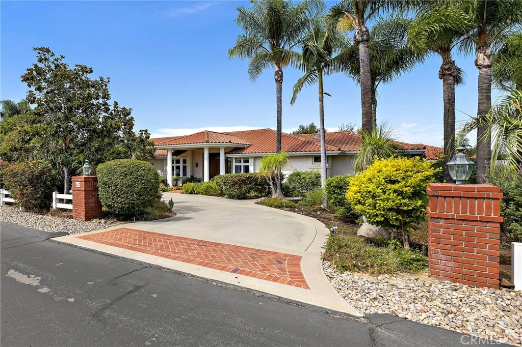 647 Tumble Creek Lane, Fallbrook, CA 92028 - Main photo, Fallbrook, CA