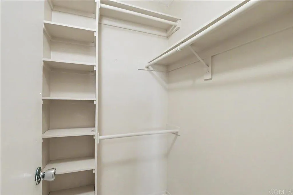https://cdn.realtyfeed.com/cdn/127/306799087/03781d37f27978b67e680f5f58dee303.webp