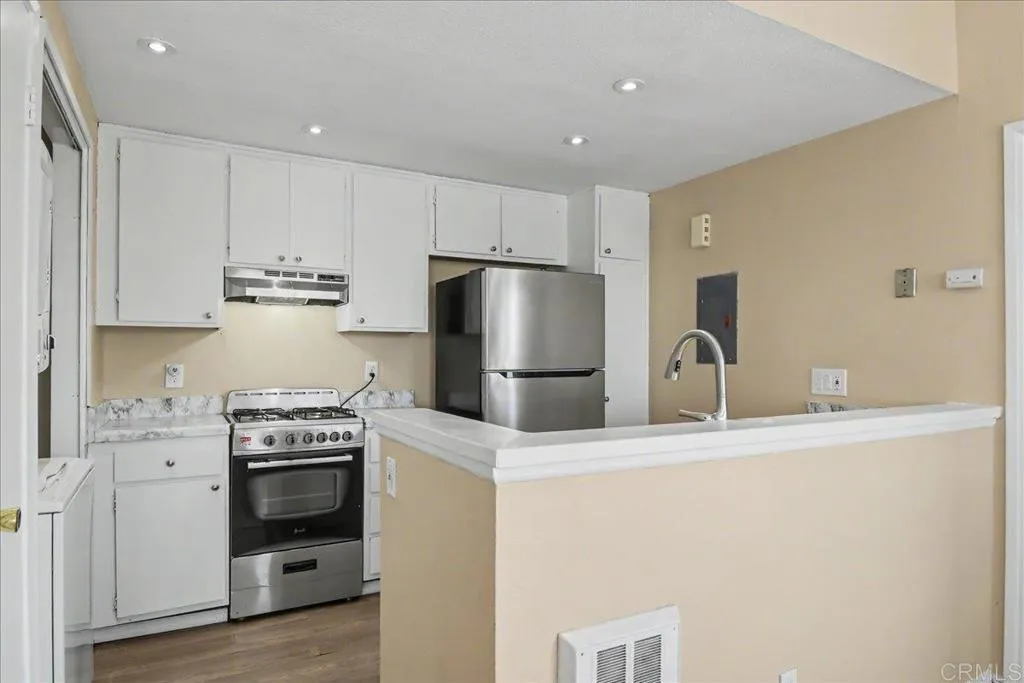 883 W San Ysidro Boulevard Unit 10, San Ysidro, CA 92173 - Photo 5 of 29, San Ysidro, CA
