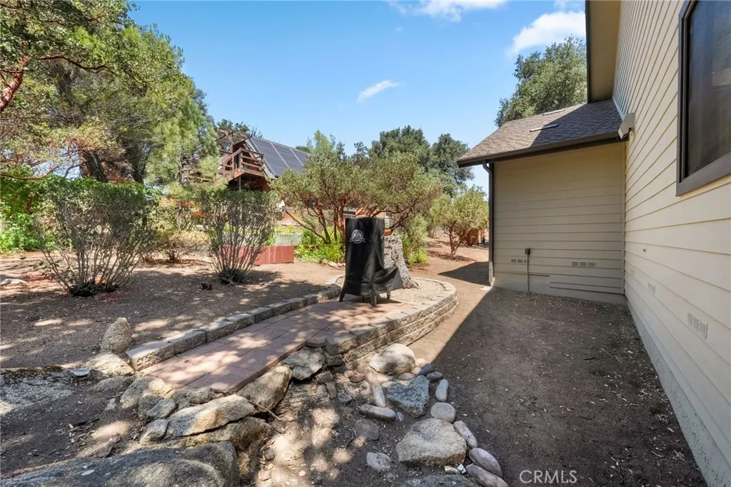 https://cdn.realtyfeed.com/cdn/127/306799224/da59984e5763efb45524d61a3e767665.webp