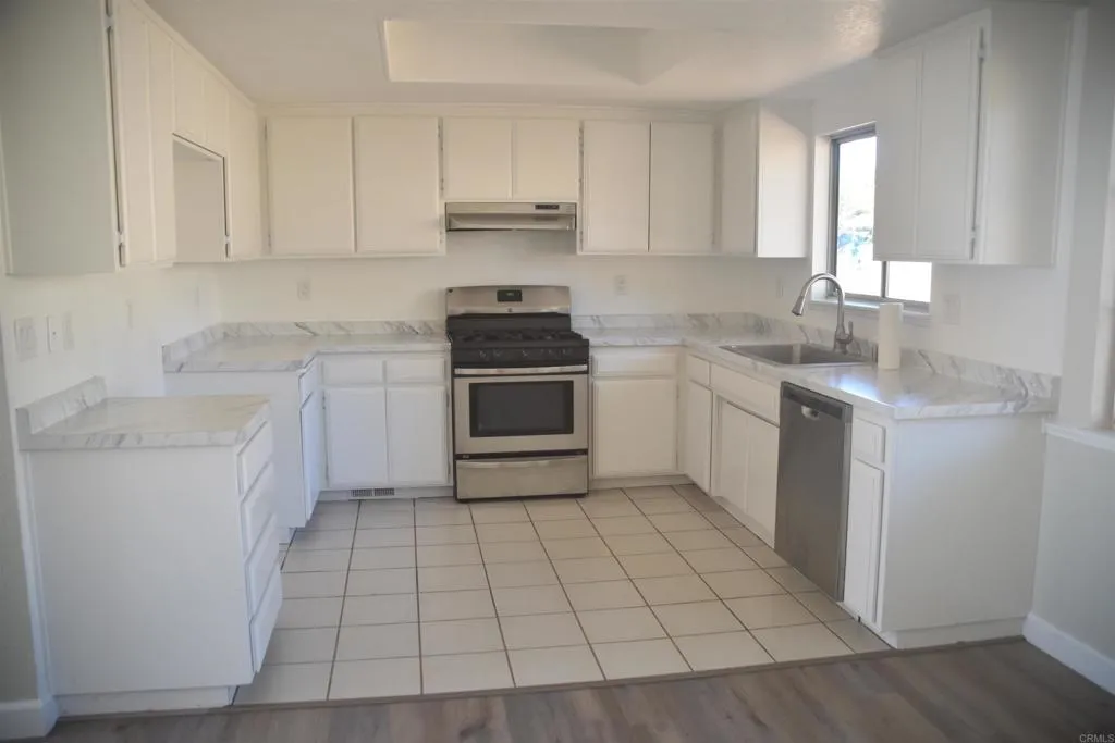 https://cdn.realtyfeed.com/cdn/127/306799231/a353f2e6d02902b7bd6ac95f241f65dd.webp