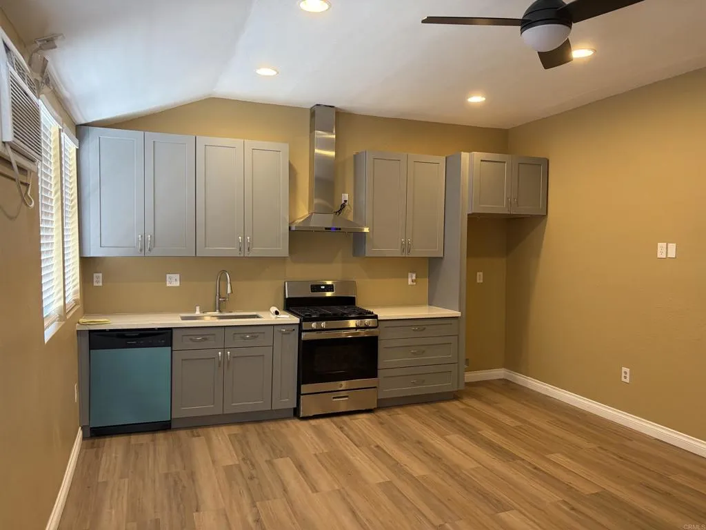 542 S 28th, San Diego, CA 92102 - Photo 3 of 23, San Diego, CA
