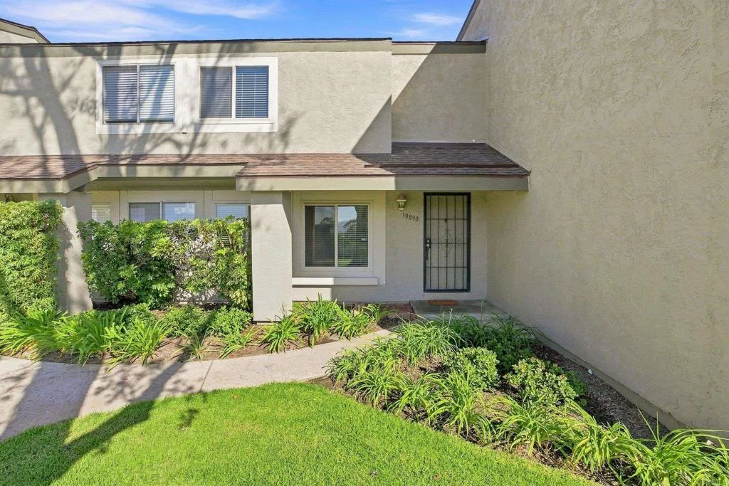 10890 Macouba Place, San Diego, CA 92124 - Photo 3 of 29, San Diego, CA