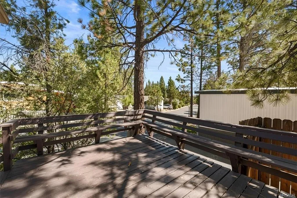 391 Montclair Drive, Big Bear, CA - Photo 5 of 26, Big Bear, CA