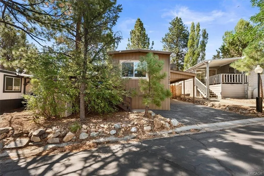 391 Montclair Drive, Big Bear, CA - Photo 2 of 26, Big Bear, CA