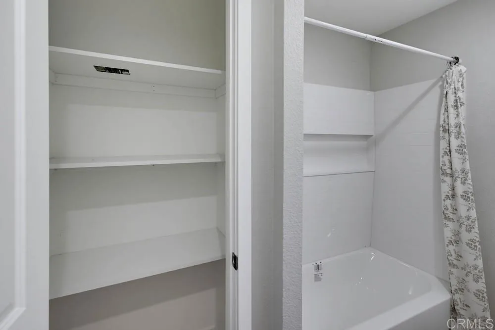 https://cdn.realtyfeed.com/cdn/127/306799243/2e86fe532870b061e7bf54778e7ff62b.webp