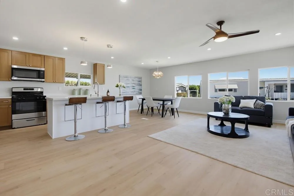 https://cdn.realtyfeed.com/cdn/127/306799243/642b0505821a2cbd59f403706bae5ea3.webp