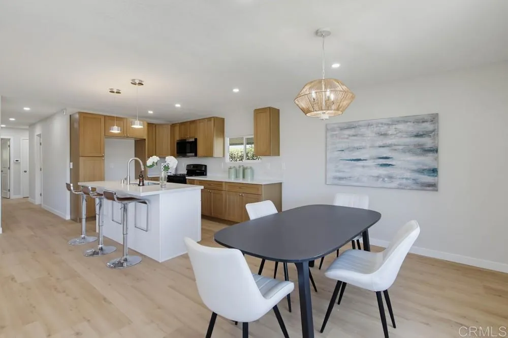 https://cdn.realtyfeed.com/cdn/127/306799243/e97502bdcba0fe4ba21c2c5a242f1b99.webp