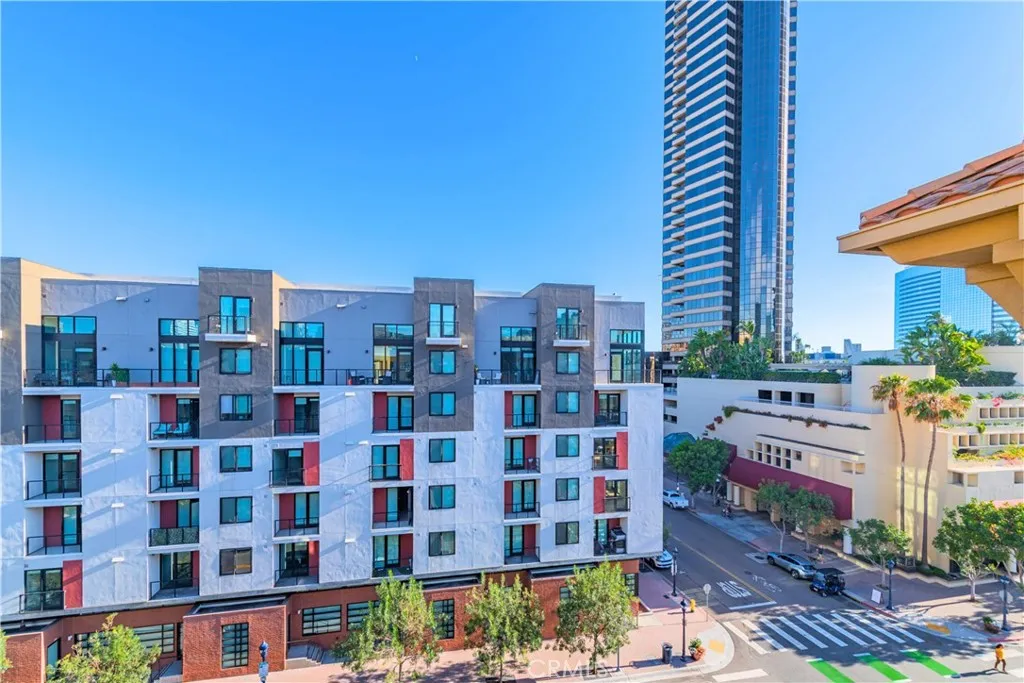 https://cdn.realtyfeed.com/cdn/127/306799269/000e31bbfa44e1fd0236fdf6bd09d1dc.webp
