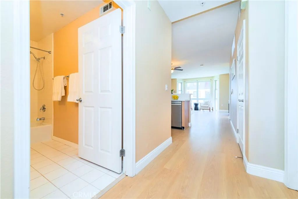 https://cdn.realtyfeed.com/cdn/127/306799269/2c573a63cff9d5aded73d6af6e6393b4.webp