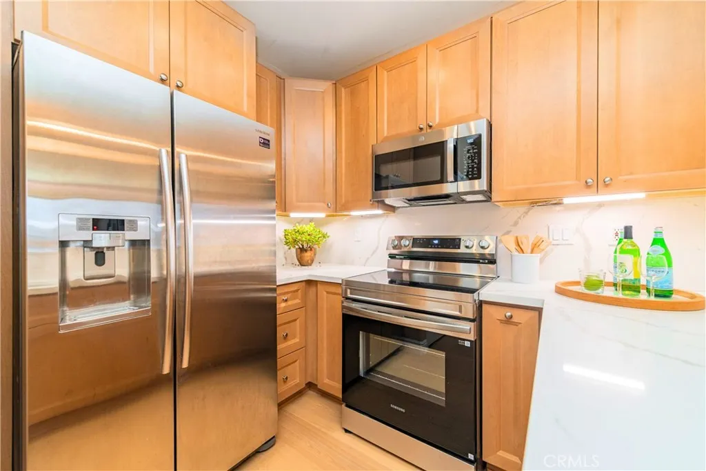 https://cdn.realtyfeed.com/cdn/127/306799269/7dec7ab302465b511480bfc6a86ff706.webp