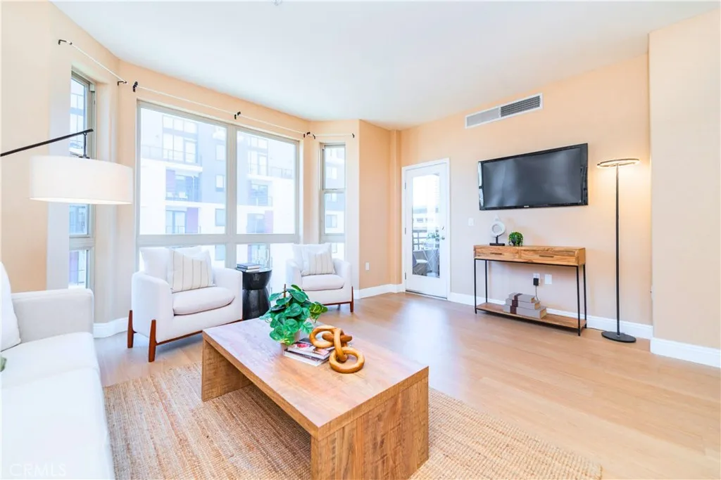 https://cdn.realtyfeed.com/cdn/127/306799269/970b97900789b475ed8439c6b2e10395.webp