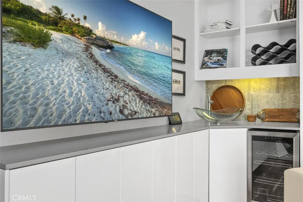 https://cdn.realtyfeed.com/cdn/127/306799307/758cc205d6ec83ebe3315dad1b4982d7.webp