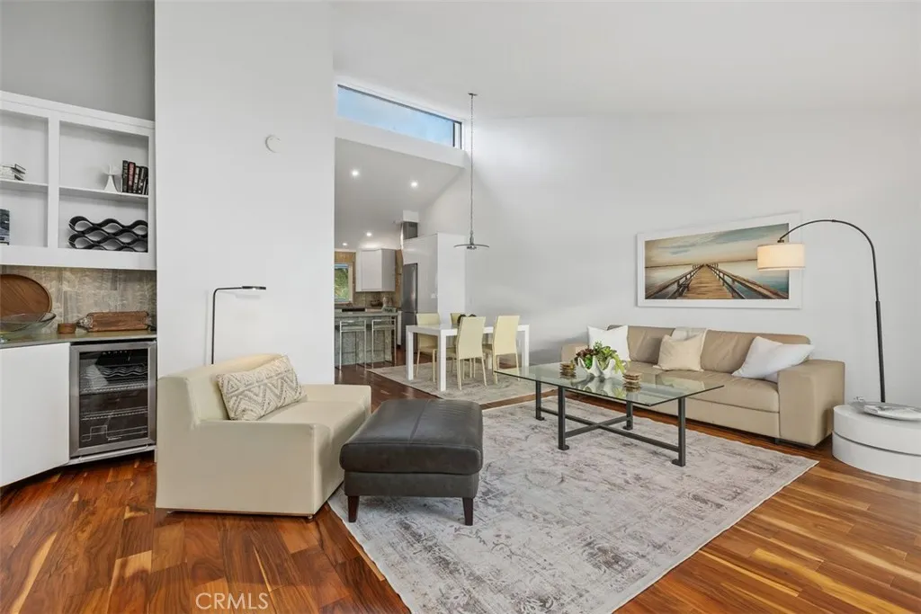 https://cdn.realtyfeed.com/cdn/127/306799307/8e9dfb185aa5b27e93a7dcf4422c033d.webp