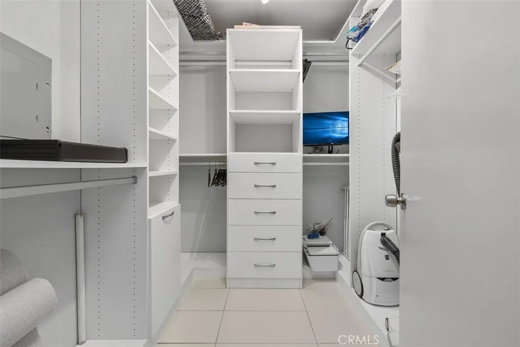 https://cdn.realtyfeed.com/cdn/127/306799307/e0c66231ccdc5eeef4501d93bb1f804f.webp