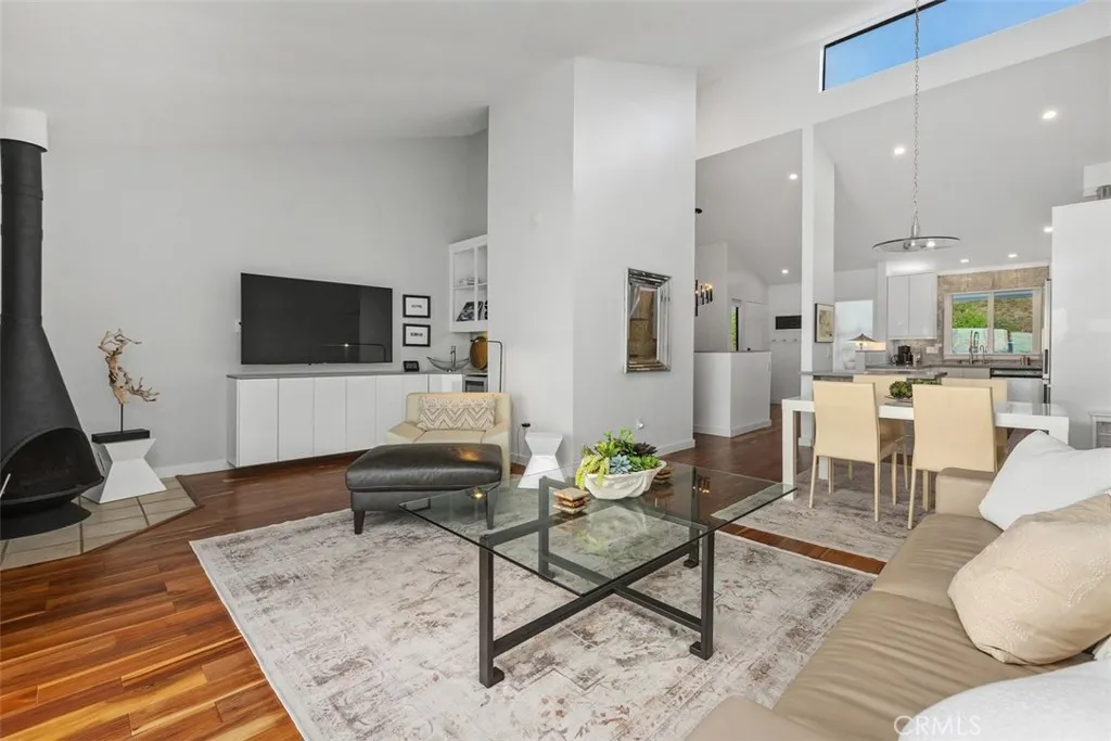 https://cdn.realtyfeed.com/cdn/127/306799307/fe019027fe15efe69a130e41e9248d1d.webp