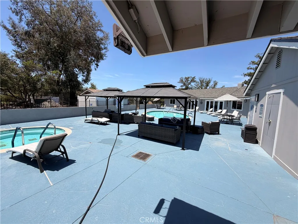 https://cdn.realtyfeed.com/cdn/127/306799349/5f5af787185133304ac0f4ea9dabc810.webp