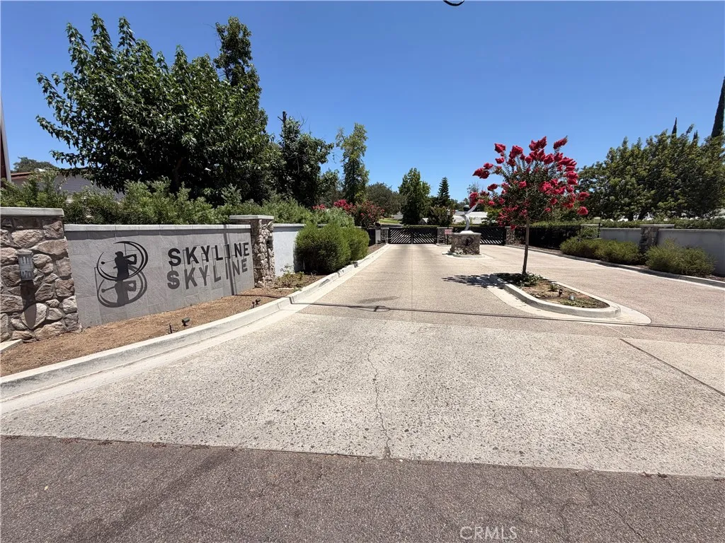https://cdn.realtyfeed.com/cdn/127/306799349/6850ddf2c3923f14f8db59d2bfaab6c3.webp