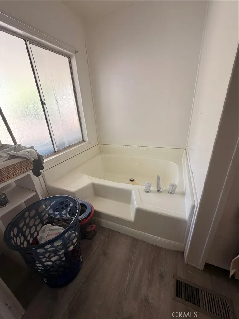 https://cdn.realtyfeed.com/cdn/127/306799349/e87a9b0a663656b5f93a02dc174e5704.webp