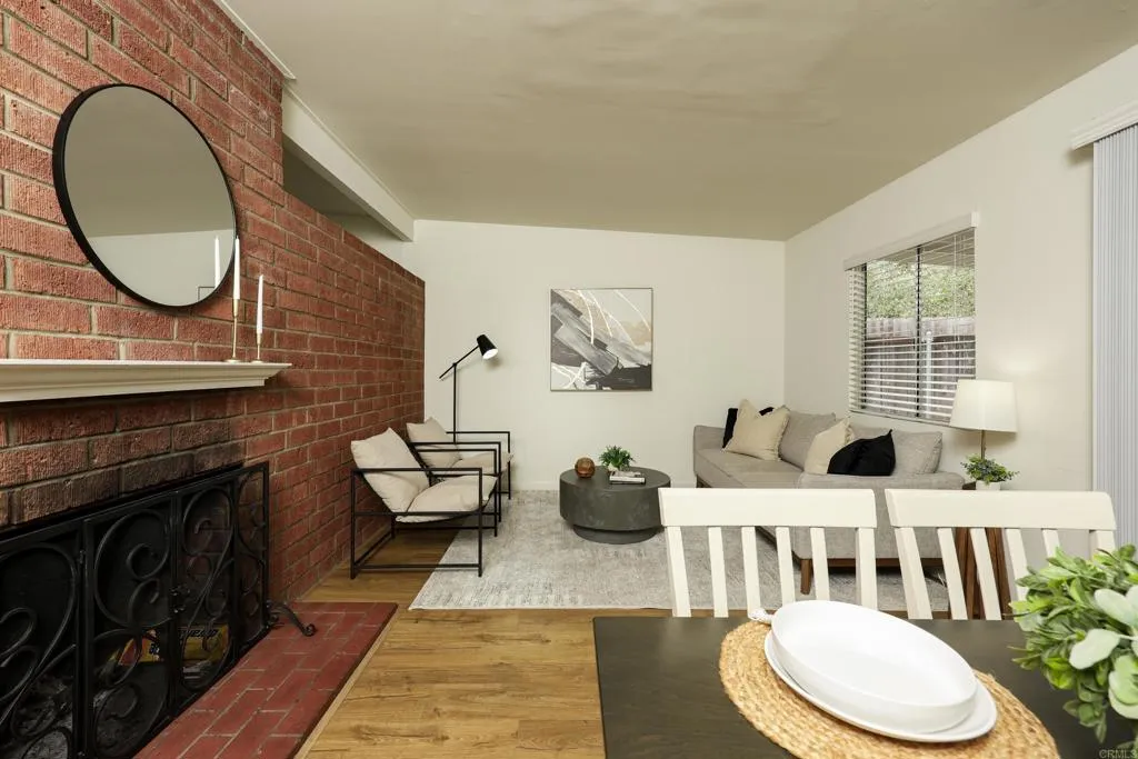 https://cdn.realtyfeed.com/cdn/127/306799364/27d60d65496dae538c254cb9df4b13ee.webp