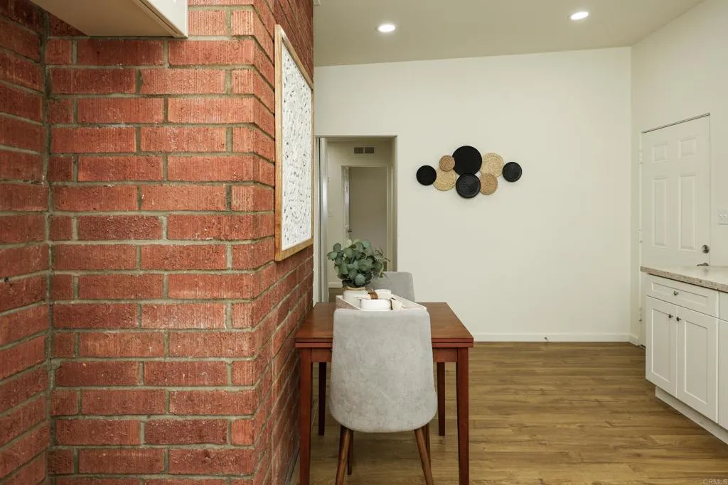 https://cdn.realtyfeed.com/cdn/127/306799364/5f68e9cba7b5b4847be3040f3f789b13.webp