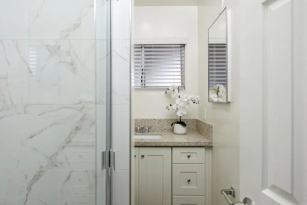 https://cdn.realtyfeed.com/cdn/127/306799364/9a5f9bb35d9a6b3a27af52c4b92d7e2d.webp