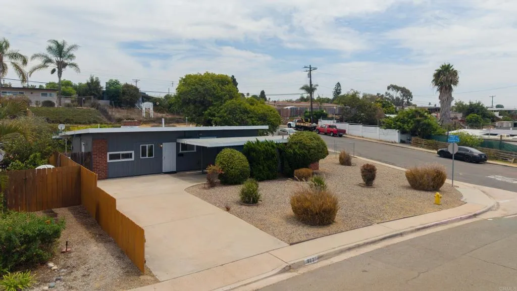https://cdn.realtyfeed.com/cdn/127/306799364/cb7ace9fb60087b8db236ce517178cd2.webp