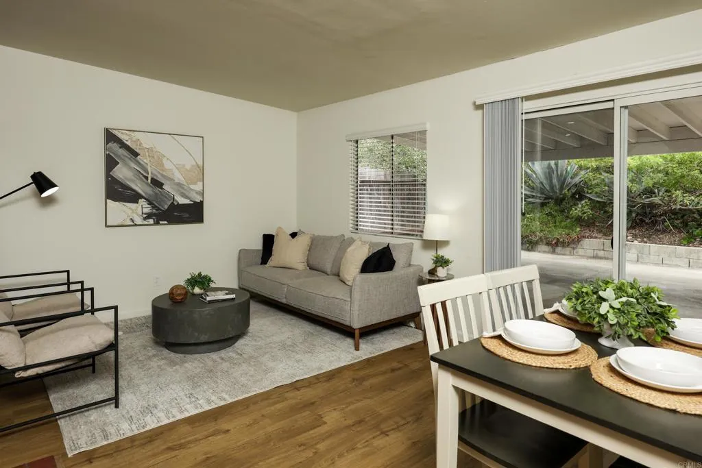 https://cdn.realtyfeed.com/cdn/127/306799364/cc783a4464f27770a4d9779159affe4f.webp