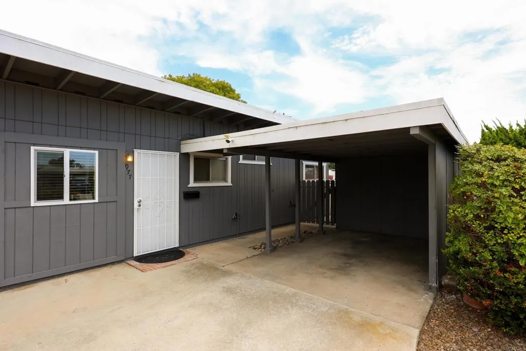 https://cdn.realtyfeed.com/cdn/127/306799364/fedcb41785c22dd7defb98179bac55b6.webp