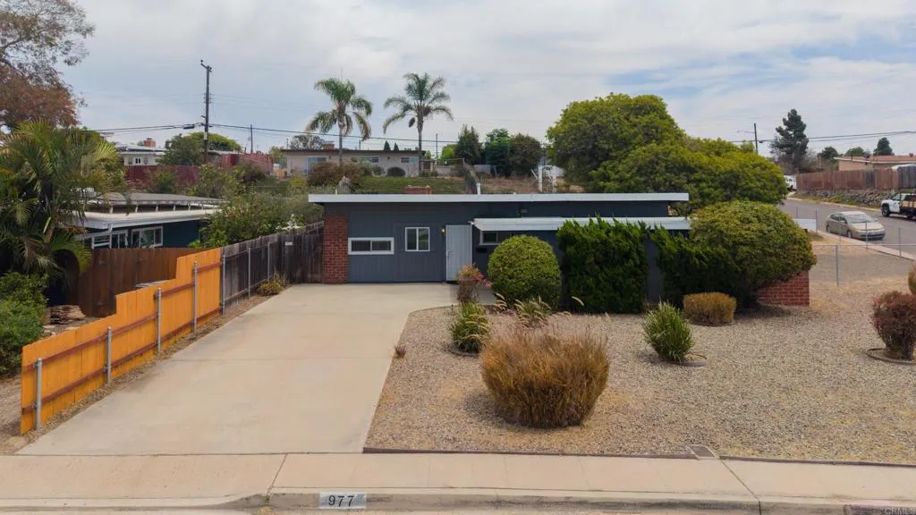 https://cdn.realtyfeed.com/cdn/127/306799364/ff57c2e5cb398fe54e6c0d8fcf357610.webp