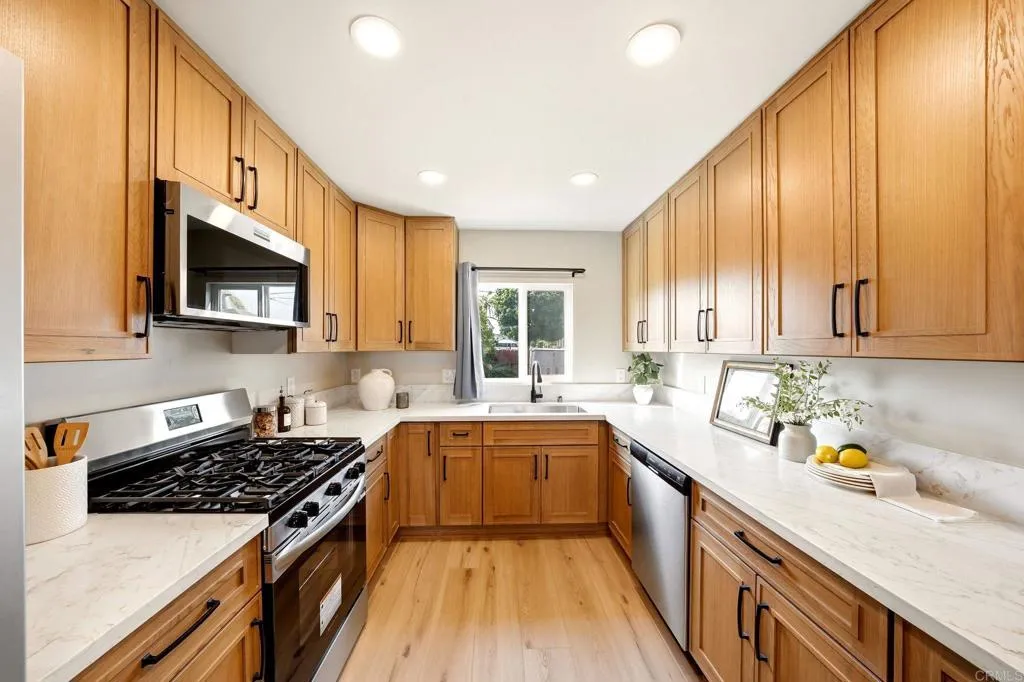 https://cdn.realtyfeed.com/cdn/127/306799387/a674688c2aca6c303bc0494c4bf3cffb.webp