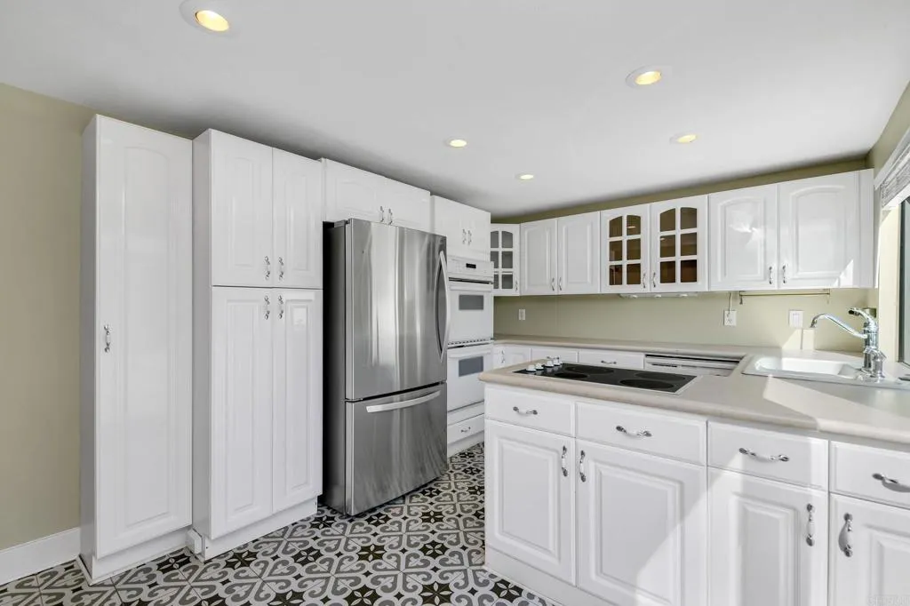https://cdn.realtyfeed.com/cdn/127/306799388/509179835f1fda78ec3fa684533a7252.webp