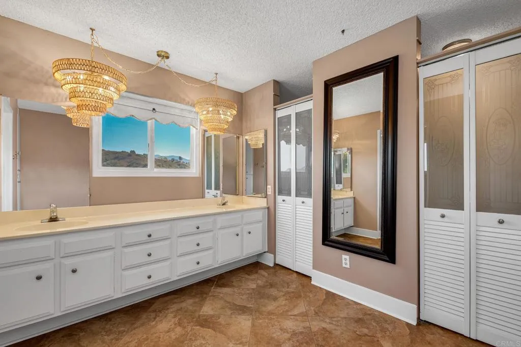 https://cdn.realtyfeed.com/cdn/127/306799388/6a49609d0fd35c01cc85c2cb5e04eea6.webp