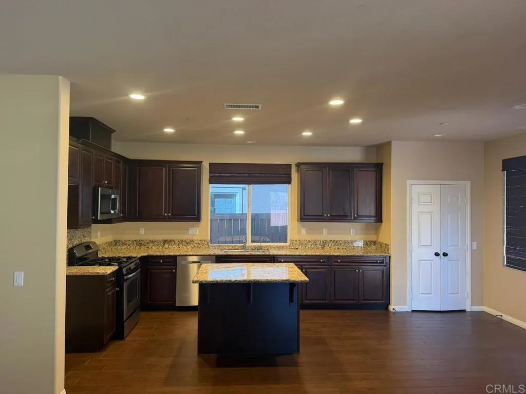 790 Arbor Glen Lane, Vista, CA 92081 - Photo 3 of 41, Vista, CA