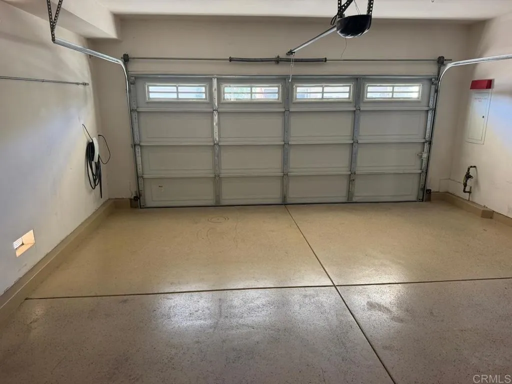 https://cdn.realtyfeed.com/cdn/127/306799438/f89d16d48df3dc8fe70f4feac6a2cfd8.webp