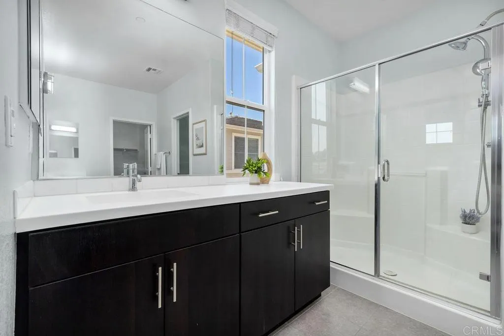 https://cdn.realtyfeed.com/cdn/127/306799453/da101c559a2d036e414c2835278f09ec.webp