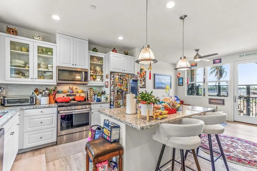 https://cdn.realtyfeed.com/cdn/127/306799465/8d76d546d7cfcb274a3dfaaa8af8b339.webp